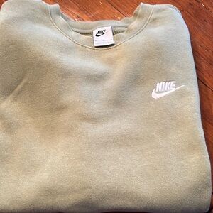 Nike crew sweatshirt